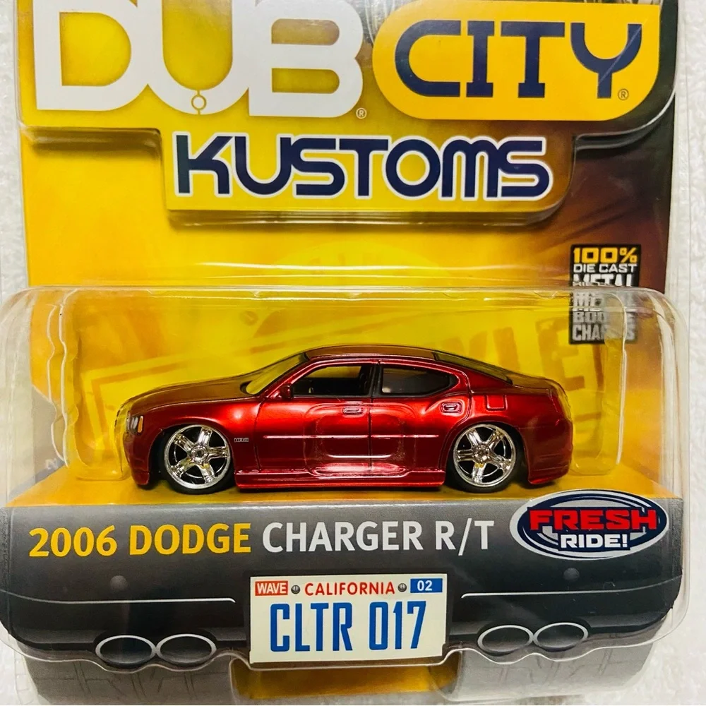 Jada Dub City Kustoms 2006 Dodge Charger R/T 1:64 Red
